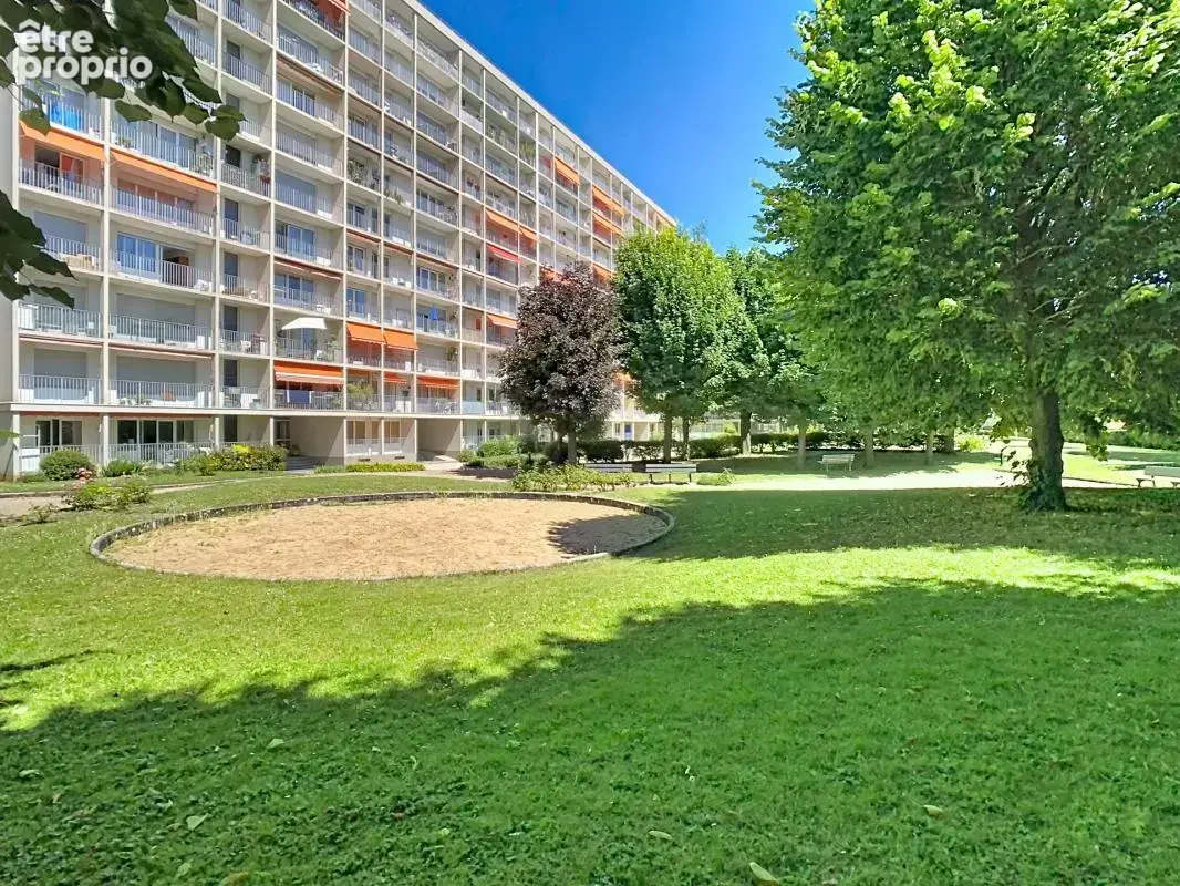 Appartement à MAISONS-ALFORT