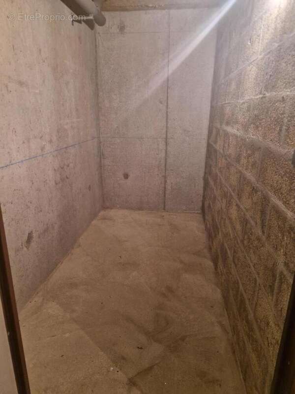 Appartement 84 m² à Decines-Charpieu  - photo 15