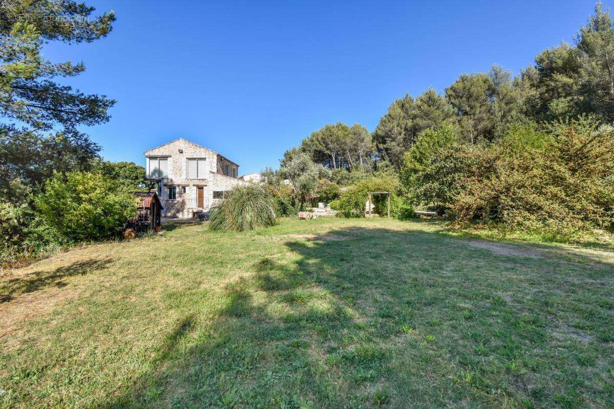 Maison à ROQUEVAIRE