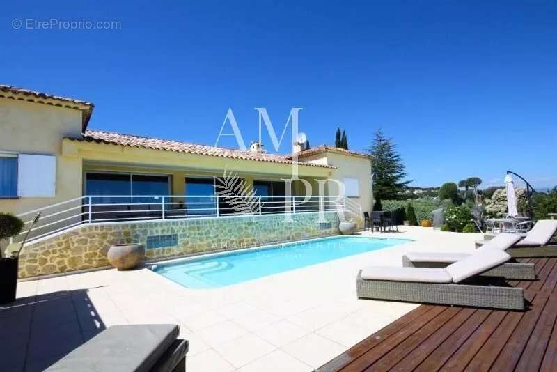 Villa plain pied-vue mer- interieur moderne - photo 22