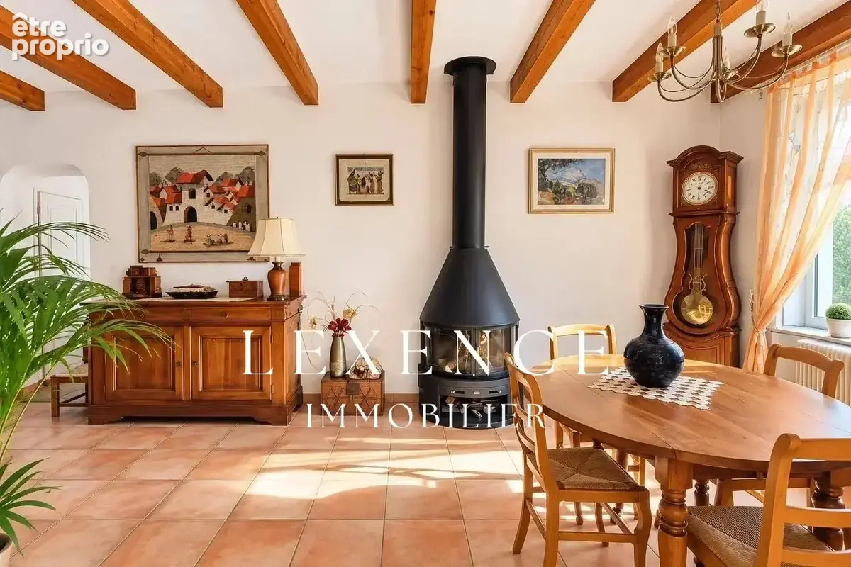 Maison à Célony de 129m² avec jardin, garage, cuisine d'été, serre, atelier - photo 9