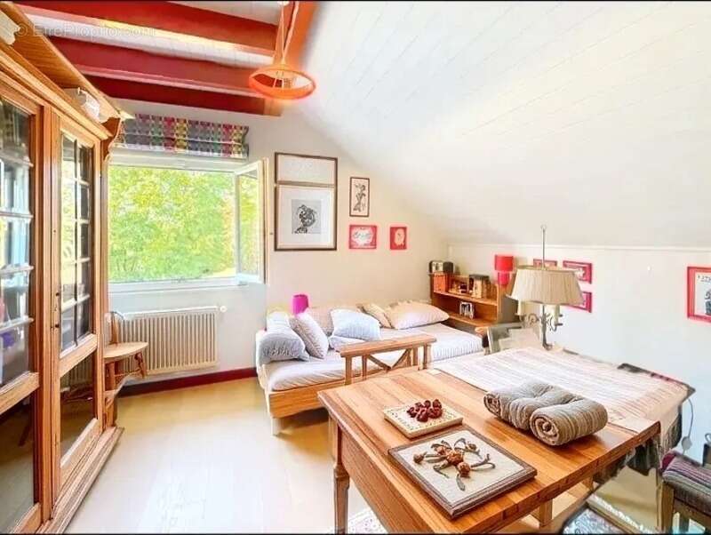 Maison à ARTHAZ-PONT-NOTRE-DAME