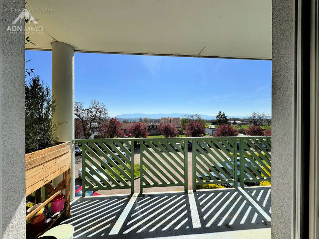 Appartement à THOIRY