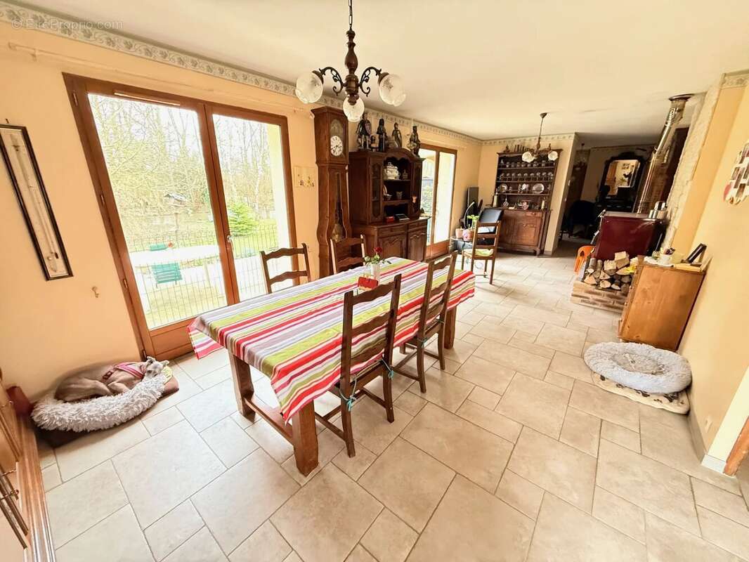 Maison à CROISY-SUR-EURE