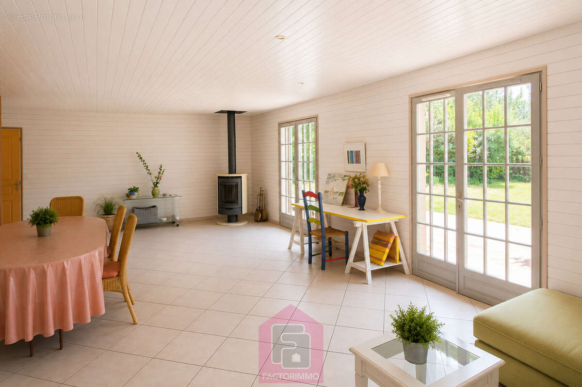Maison à CAZALS