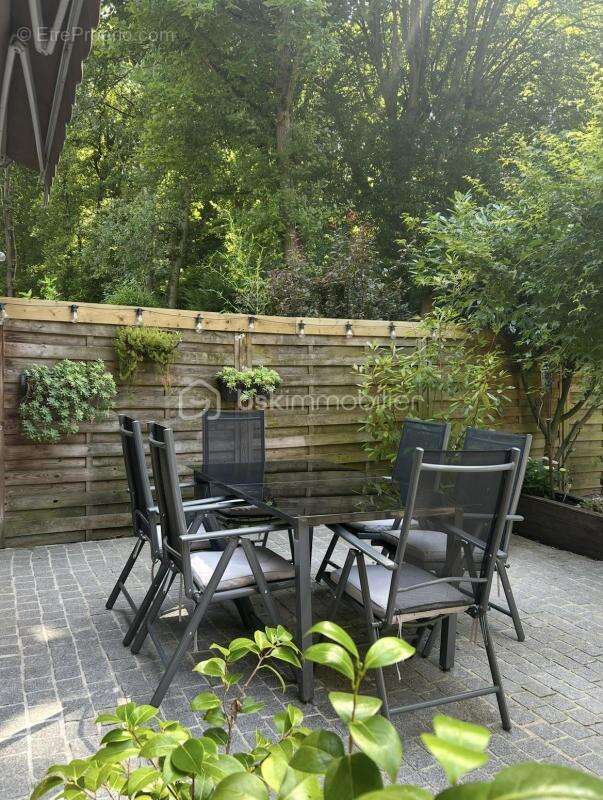 Maison à MERY-SUR-OISE