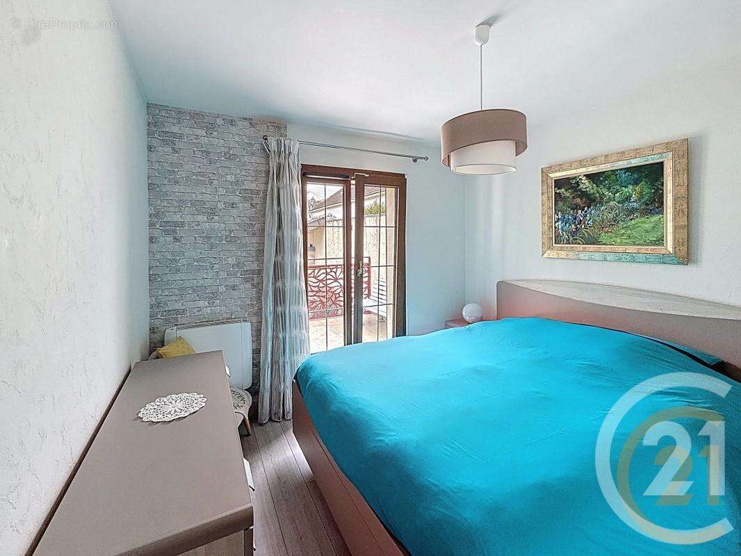 Maison à VILLENEUVE-LE-ROI