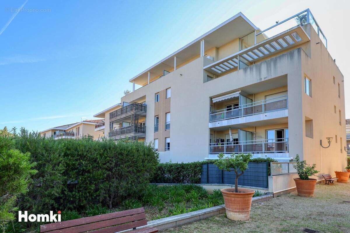 Appartement à SIX-FOURS-LES-PLAGES