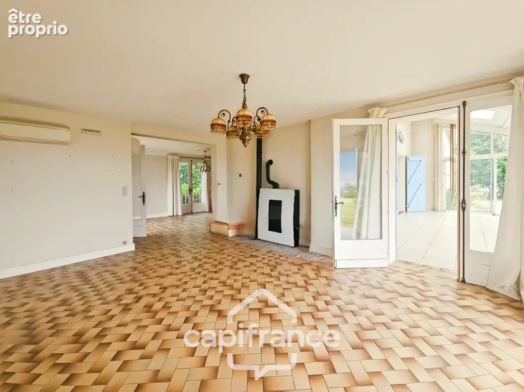 Maison familiale 6 chambres, terrain 3500 m², vue panoramique sur les hauteurs - photo 12