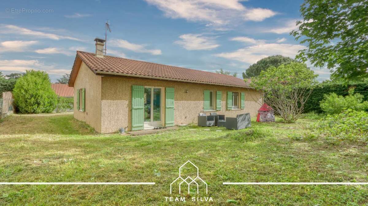 Maison à SAINT-GENIS-LAVAL