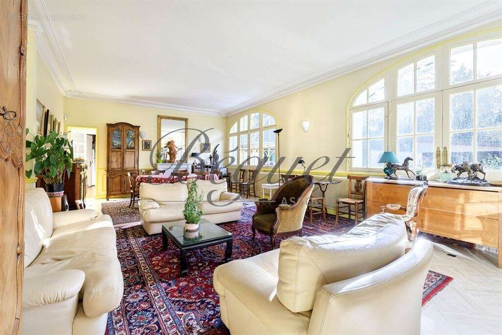 Maison à VAUCRESSON