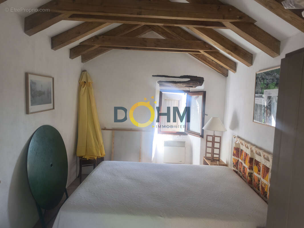 Maison à LE COLLET-DE-DEZE