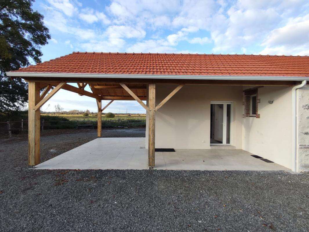 Maison à SAINT-LUMINE-DE-COUTAIS