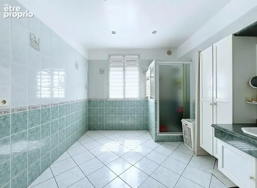 Maison 109 m² à Les Pavillons-Sous-Bois  - photo 9