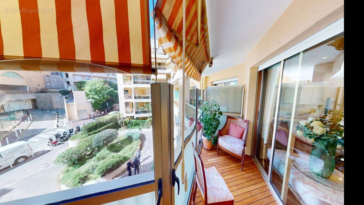 Appartement à BEAUSOLEIL