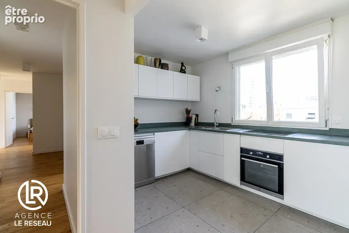 Appartement familial 106m2,  dernier étage, 3 chambres, Vieux Puteaux - photo 11