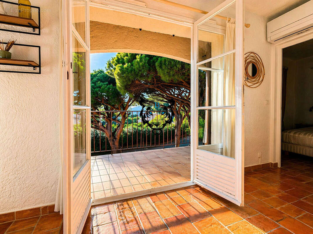 Appartement à LES ISSAMBRES