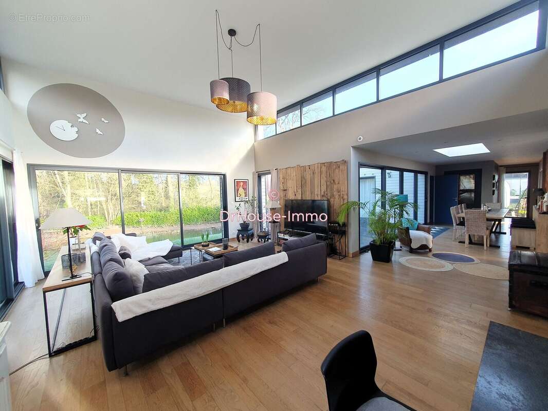 Maison à SAINT-PIERRE-DE-PLESGUEN