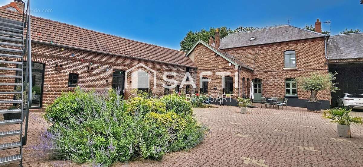 Maison 211 m² à Monchy-Au-Bois  - photo 4