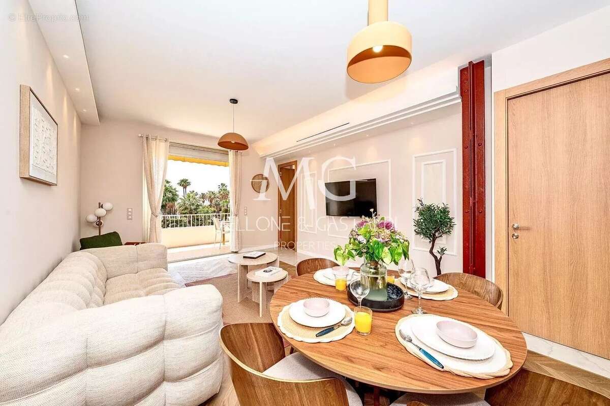 Appartement à CANNES