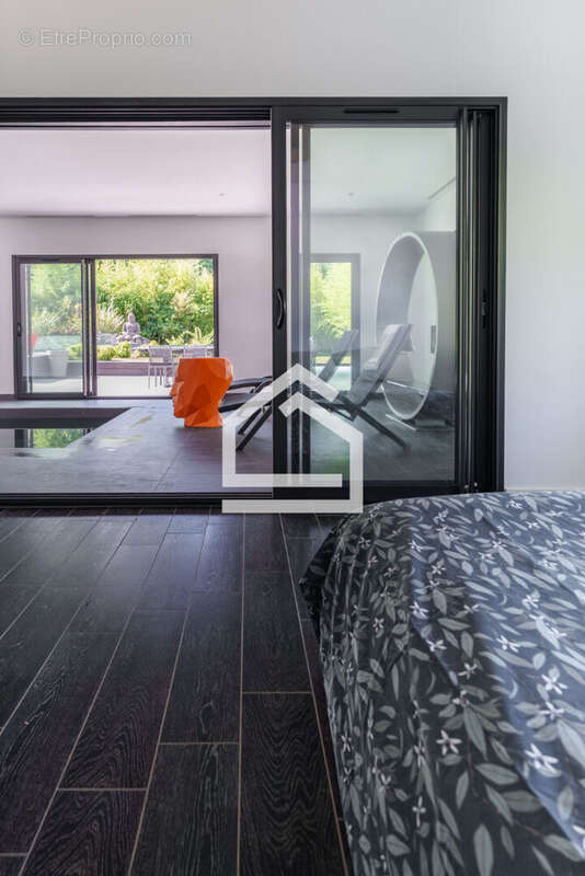 Maison à BLANQUEFORT