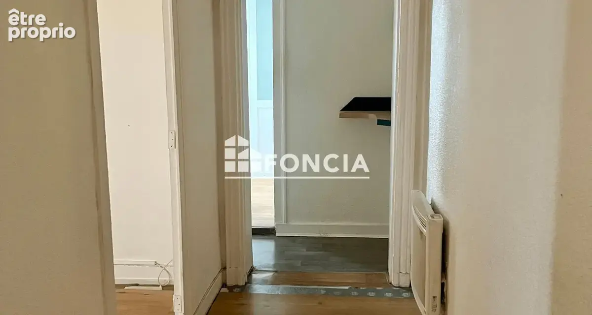 À vendre – T2 au dernier étage, Fondaudège/Place Tourny - photo 2