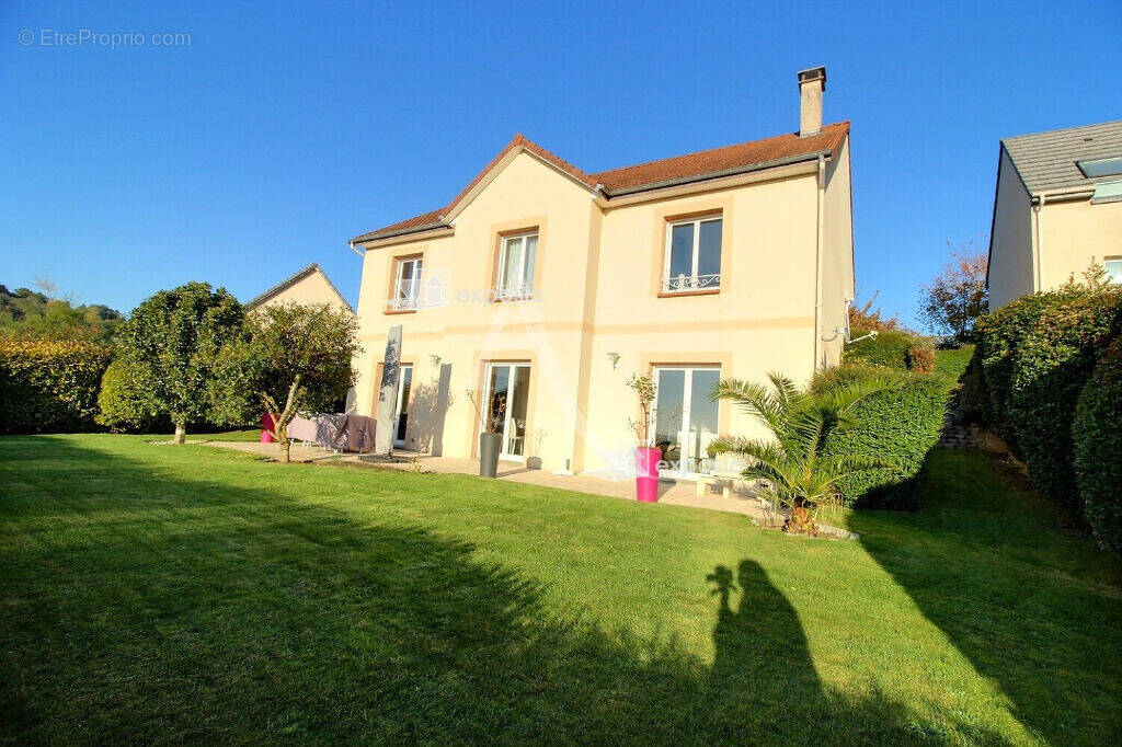 Maison à AMFREVILLE-LA-MI-VOIE