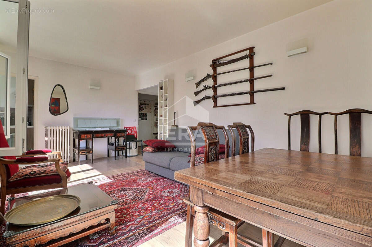 Appartement à AUBERVILLIERS