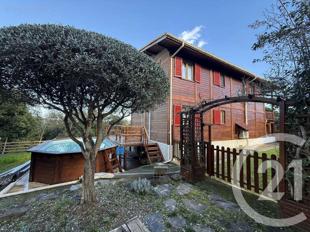 Maison à SANTA-MARIA-POGGIO