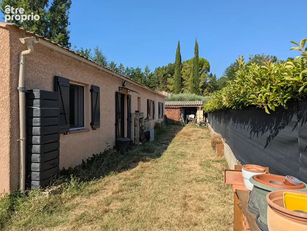 SALERNES, maison de plain-pied 115 m², 5 pièces proche commodités. - photo 3