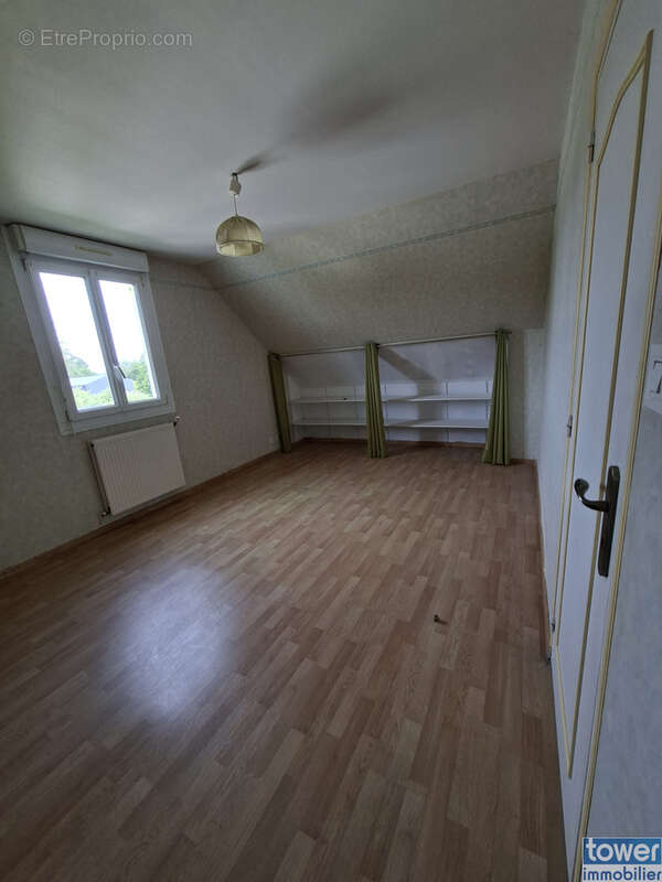 Maison familiale de 110 m2 avec grand séjour lumineux et sous-sol complet - photo 6