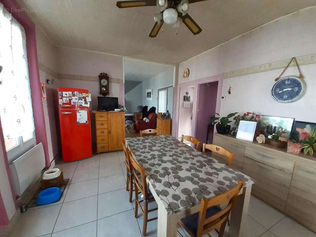   - Maison à THOUARS