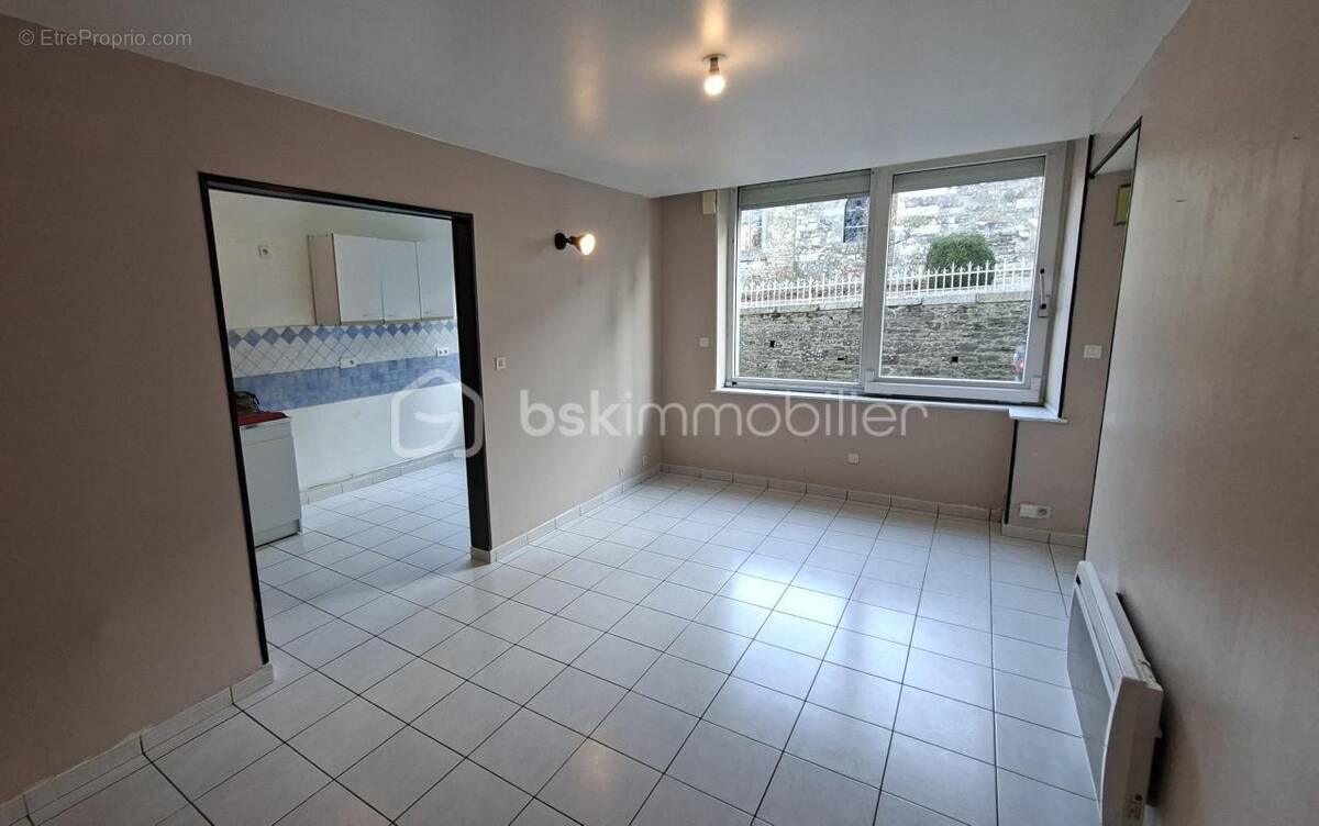 Maison à LANDELLES-ET-COUPIGNY