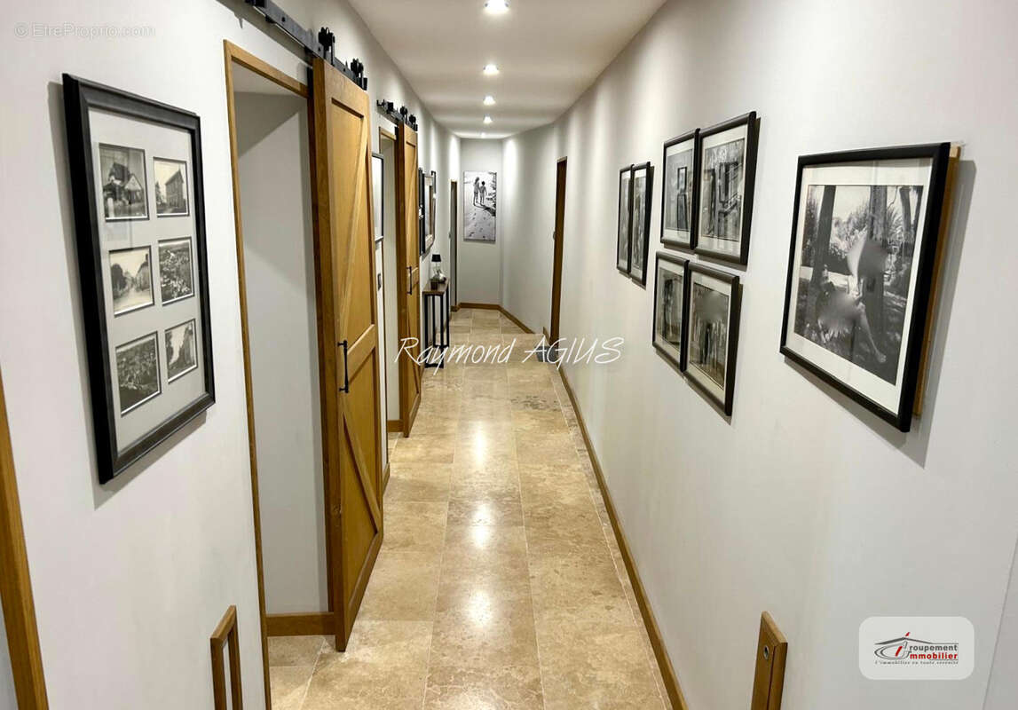 Maison à SAINT-EMILION