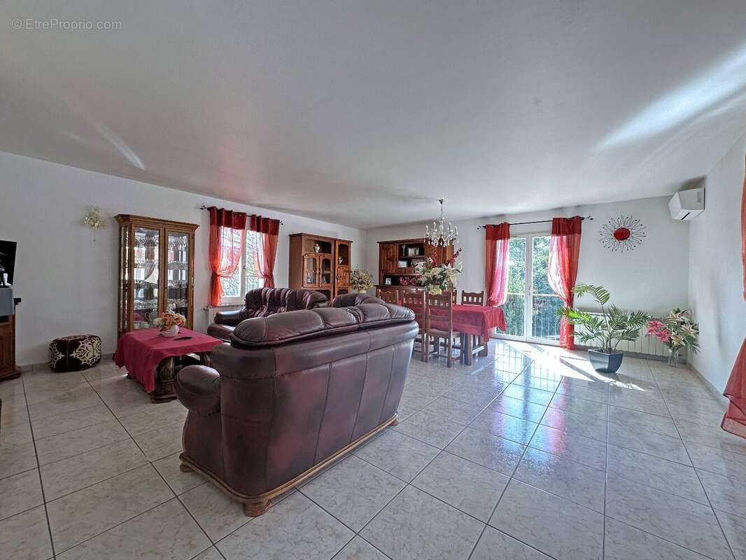 Appartement à NIMES