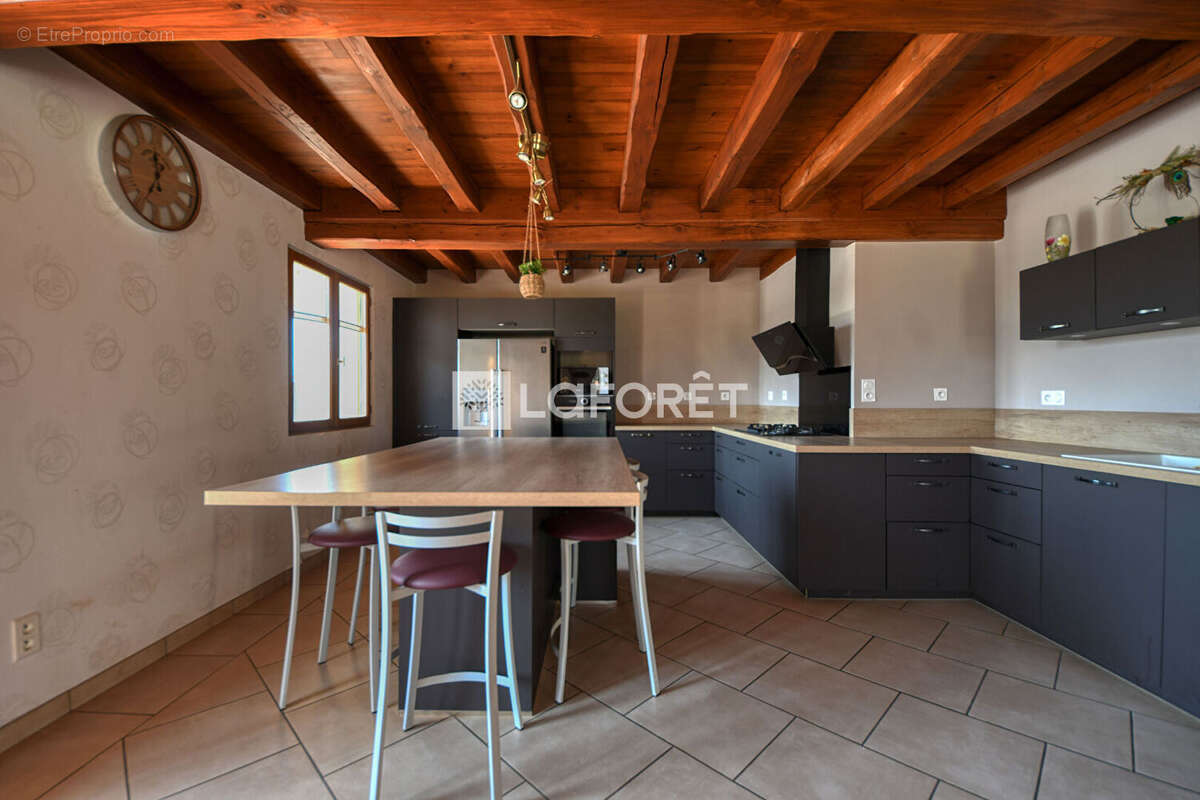 Maison à LISLE-SUR-TARN