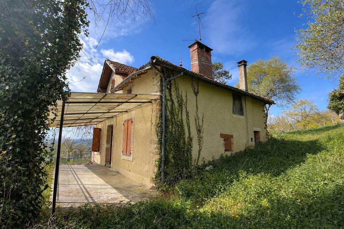 Extérieur - Maison à BAGNAC-SUR-CELE