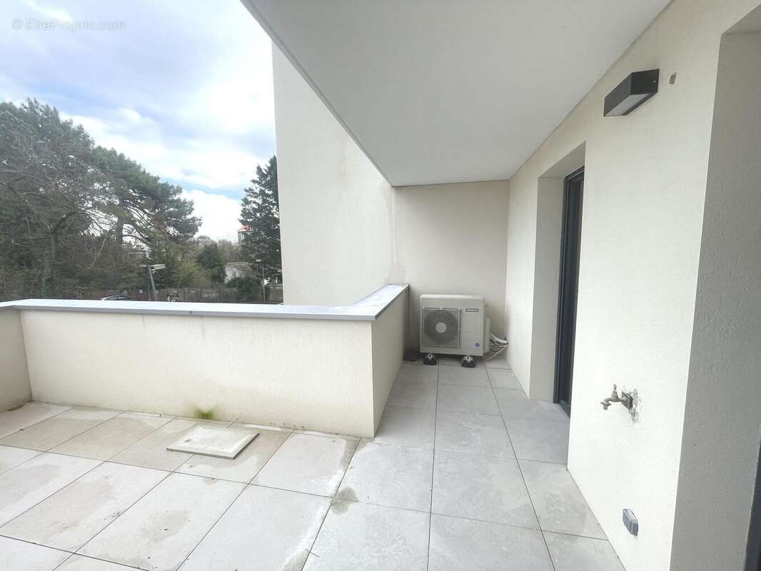 Appartement 69 m² à Bordeaux  - photo 4