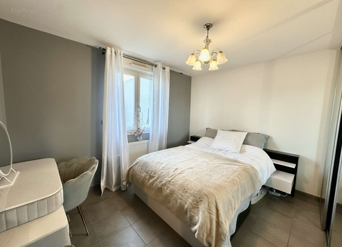 Maison à PIERRELATTE