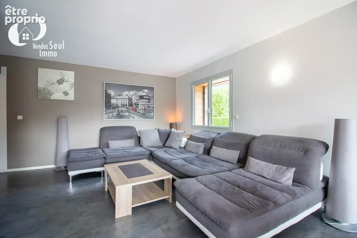 Maison 183,27 m2 - 6 chambres - Terrain 1169 m2 - photo 6
