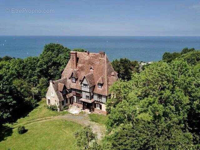 Maison à TROUVILLE-SUR-MER