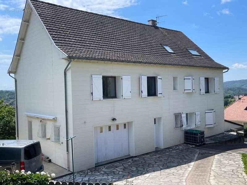 Maison à DECAZEVILLE