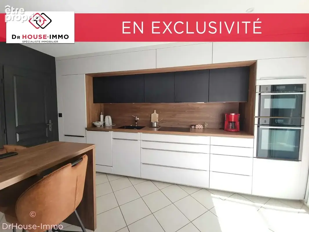 Maison 132 m² à Saint-Gilles-Croix-De-Vie  - photo 13