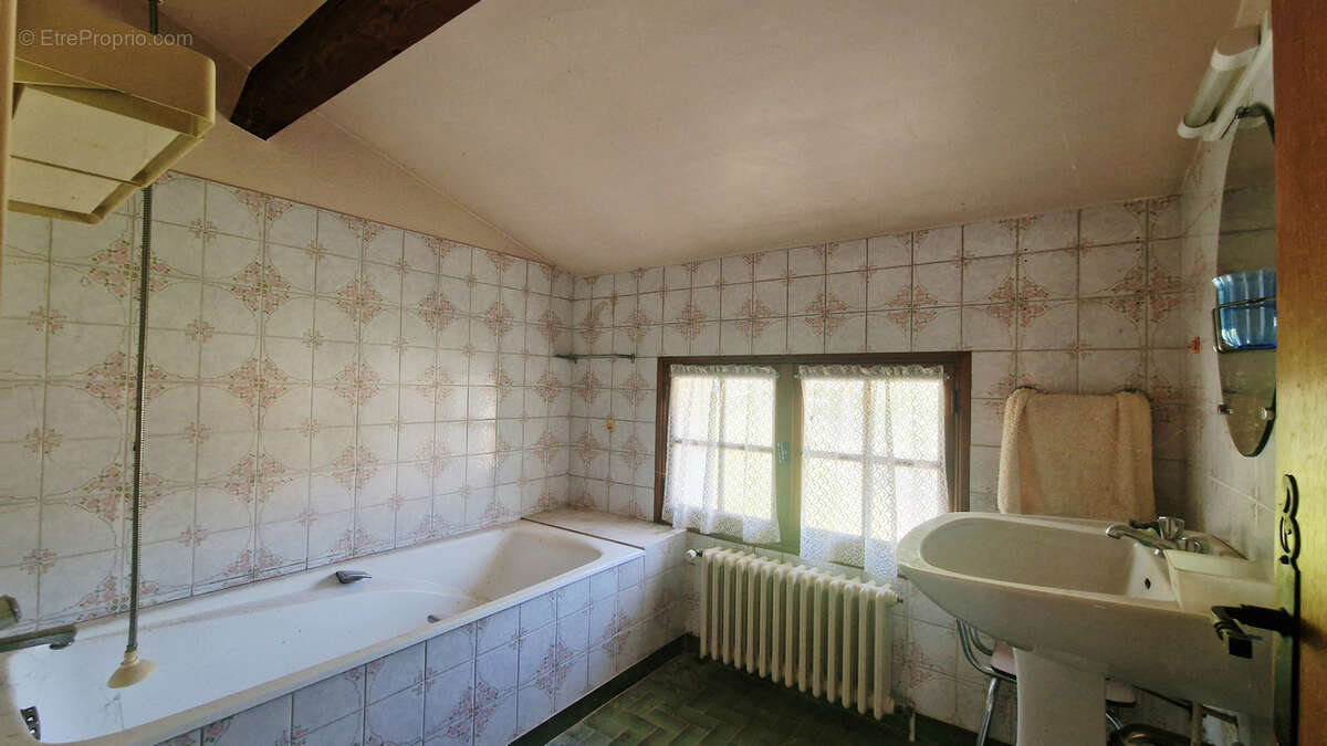 Maison à DIEULEFIT