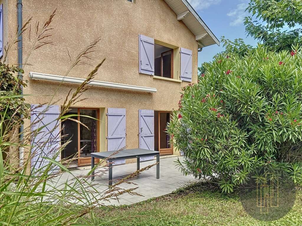 Maison à VILLEFRANCHE-SUR-SAONE