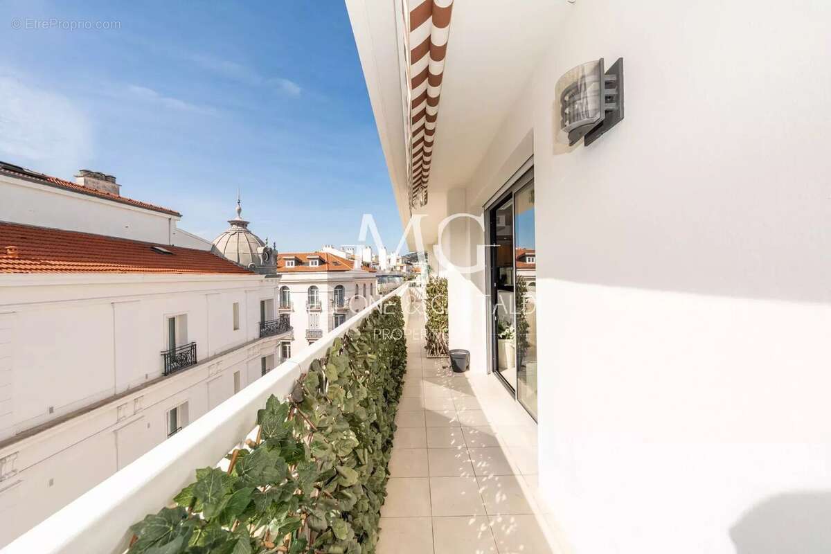 Appartement à CANNES