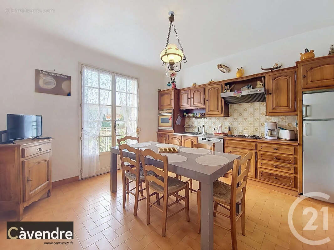 Maison 240 m² à Avignon  - photo 5