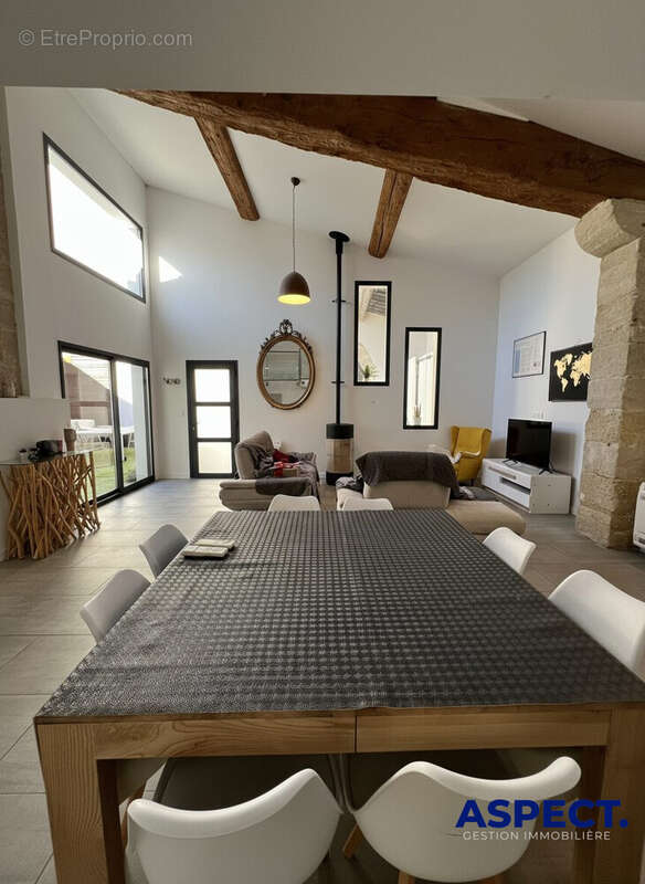 Maison à SAINT-JEAN-DE-VEDAS