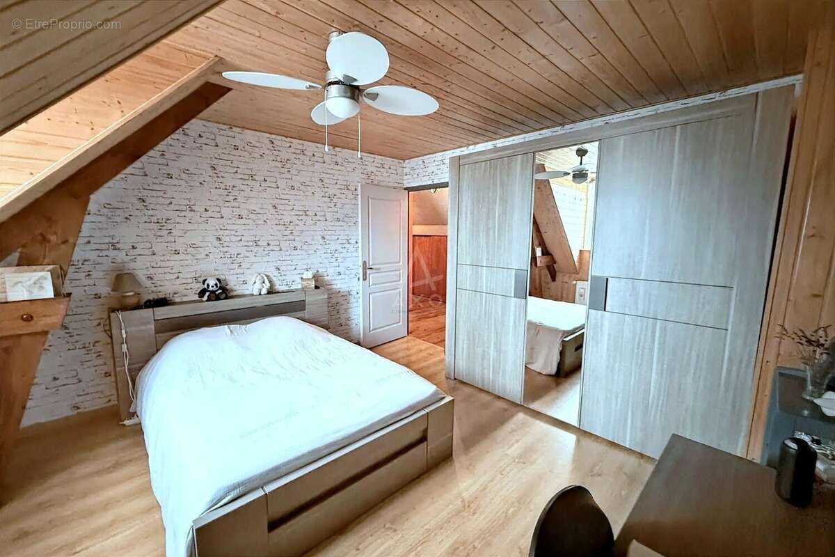 À vendre  Propriété de caractère avec grange d'exception à Vallons de l'erdre - photo 12