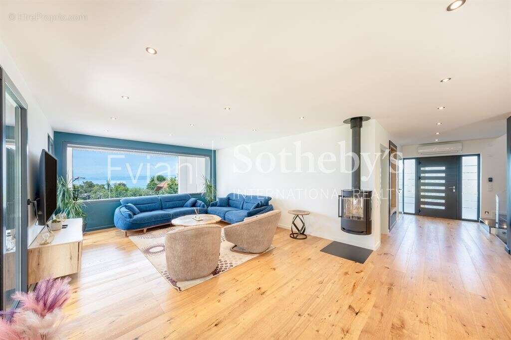 Vente Villa contemporaine à Neuveclle avec vue lac - photo 8